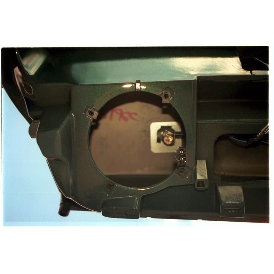 1997 Saturn SW2 Tailgate speaker removed