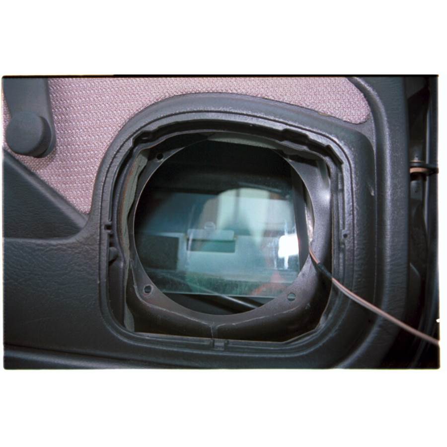 1995 Saturn SC1 Front speaker removed