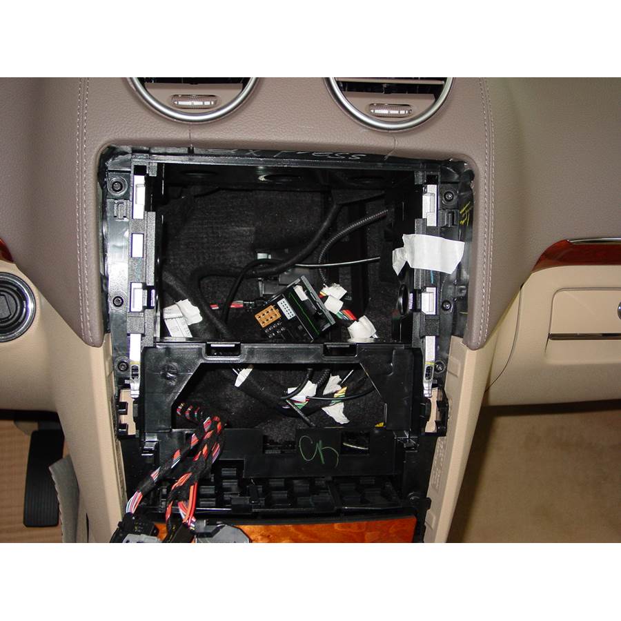 2008 Mercedes-Benz GL-Class Factory radio removed