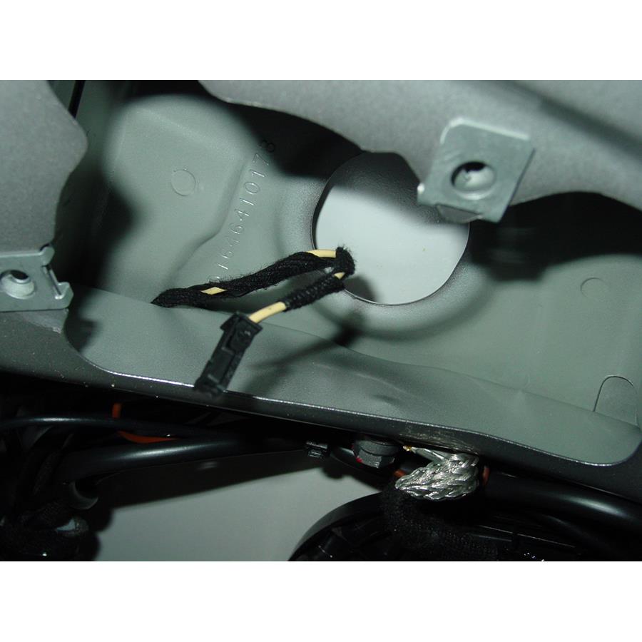 2011 Mercedes-Benz ML63 Rear roof speaker removed