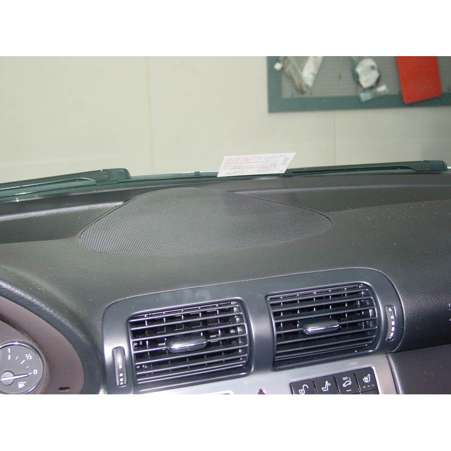 2002 Mercedes-Benz C-Class Center dash speaker location