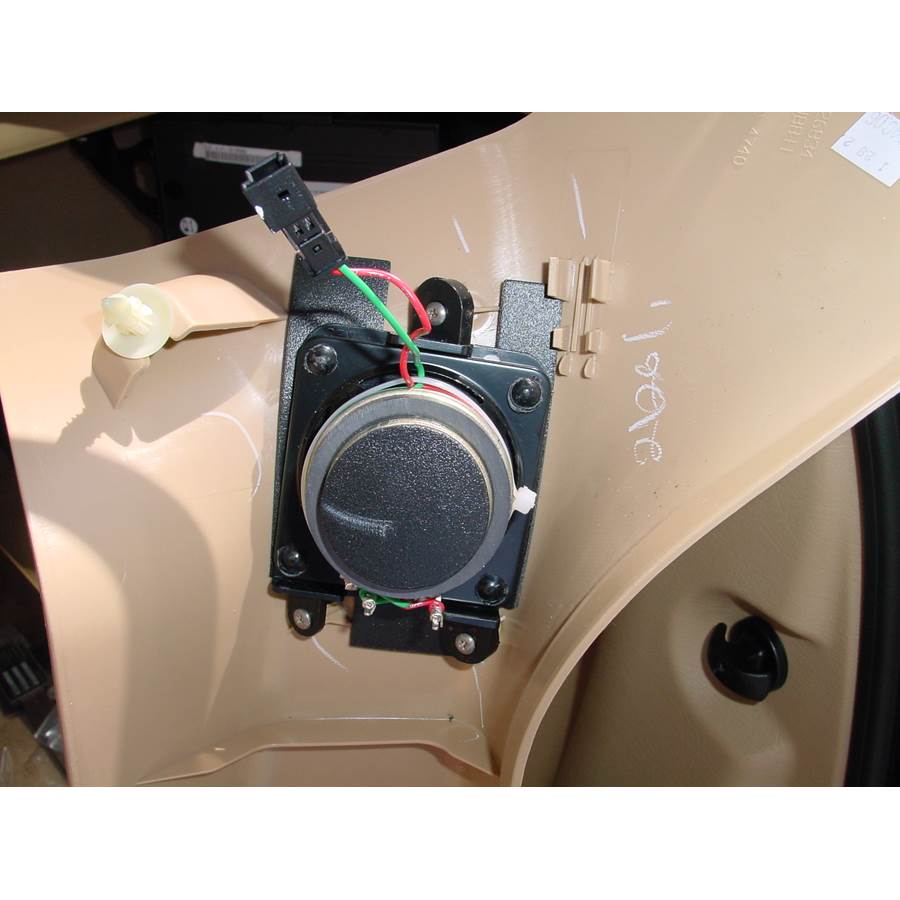 2003 Mercedes-Benz ML500 Rear pillar speaker