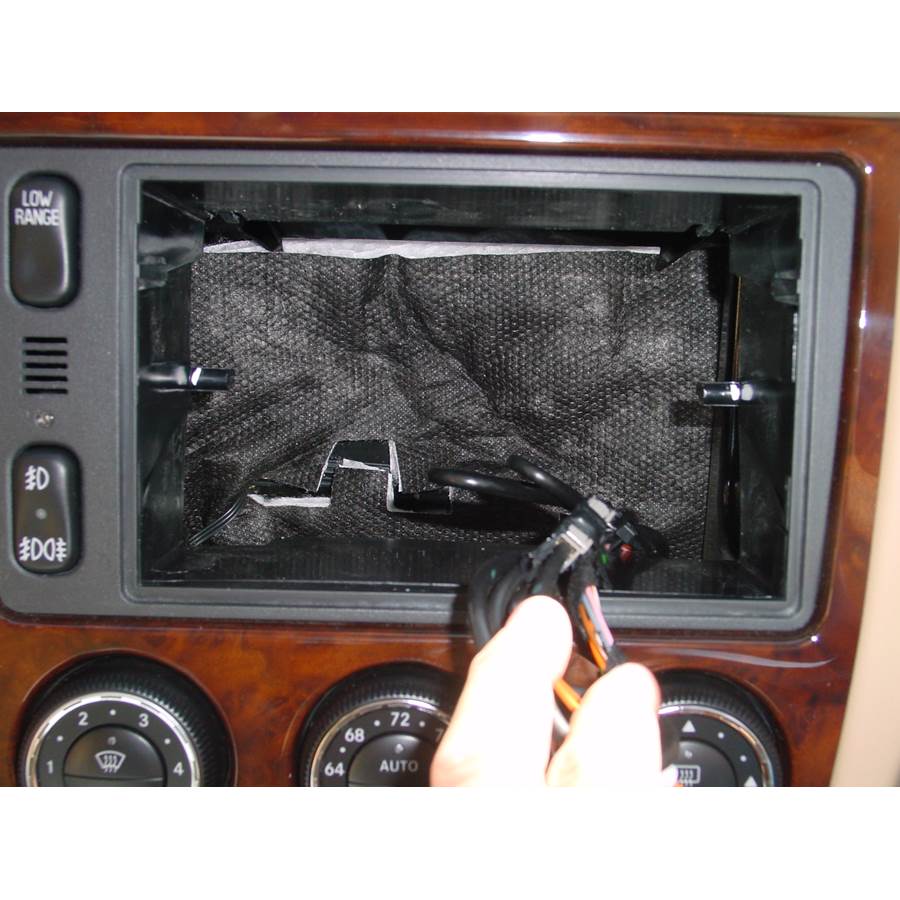 2000 Mercedes-Benz ML320 Factory radio removed