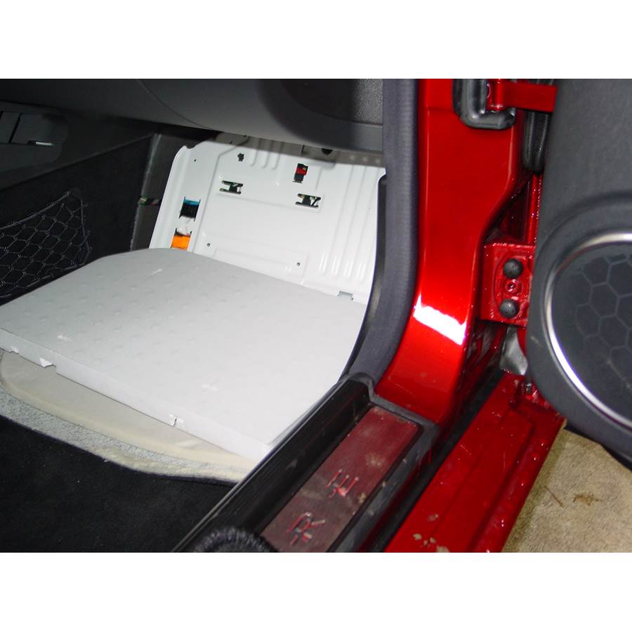 2004 Chrysler Crossfire Factory amplifier location
