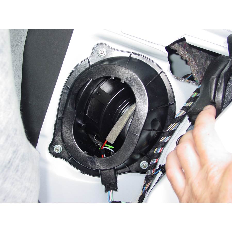 2004 Chrysler Crossfire Rear cab speaker