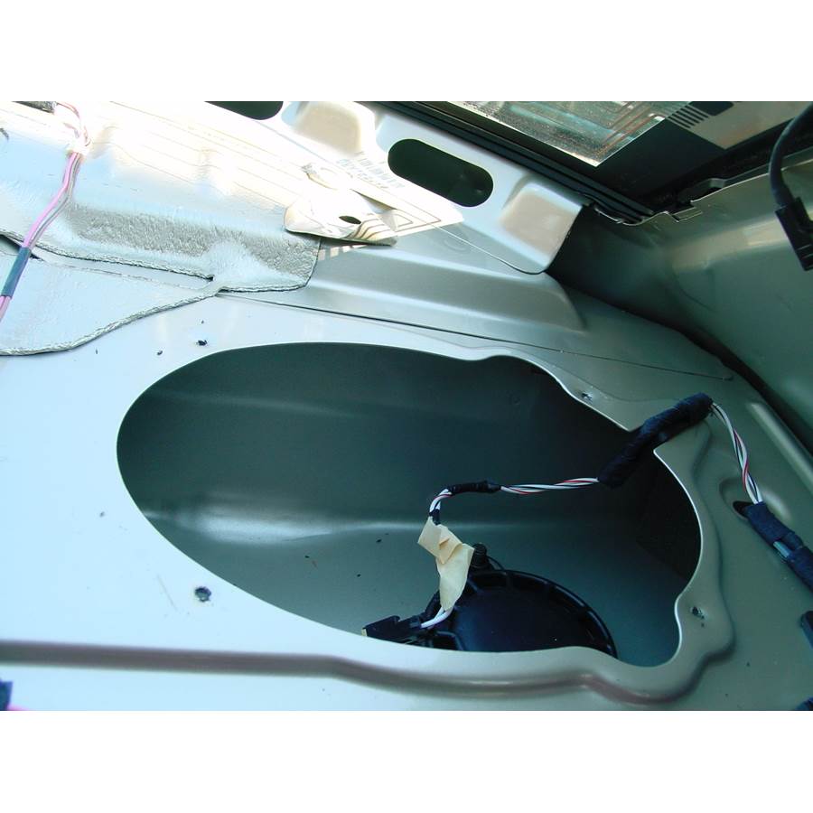 2000 Chrysler LHS Rear deck speaker removed