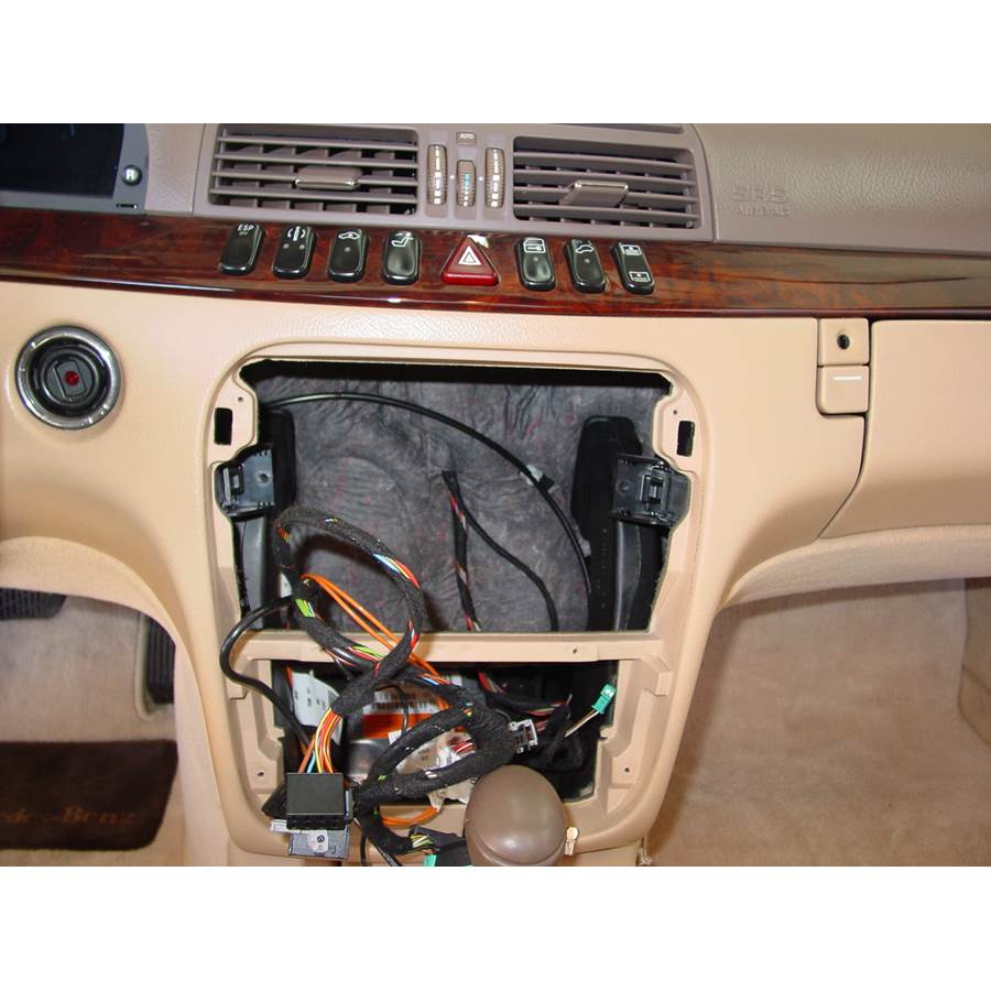 2001 Mercedes-Benz S-Class Factory radio removed