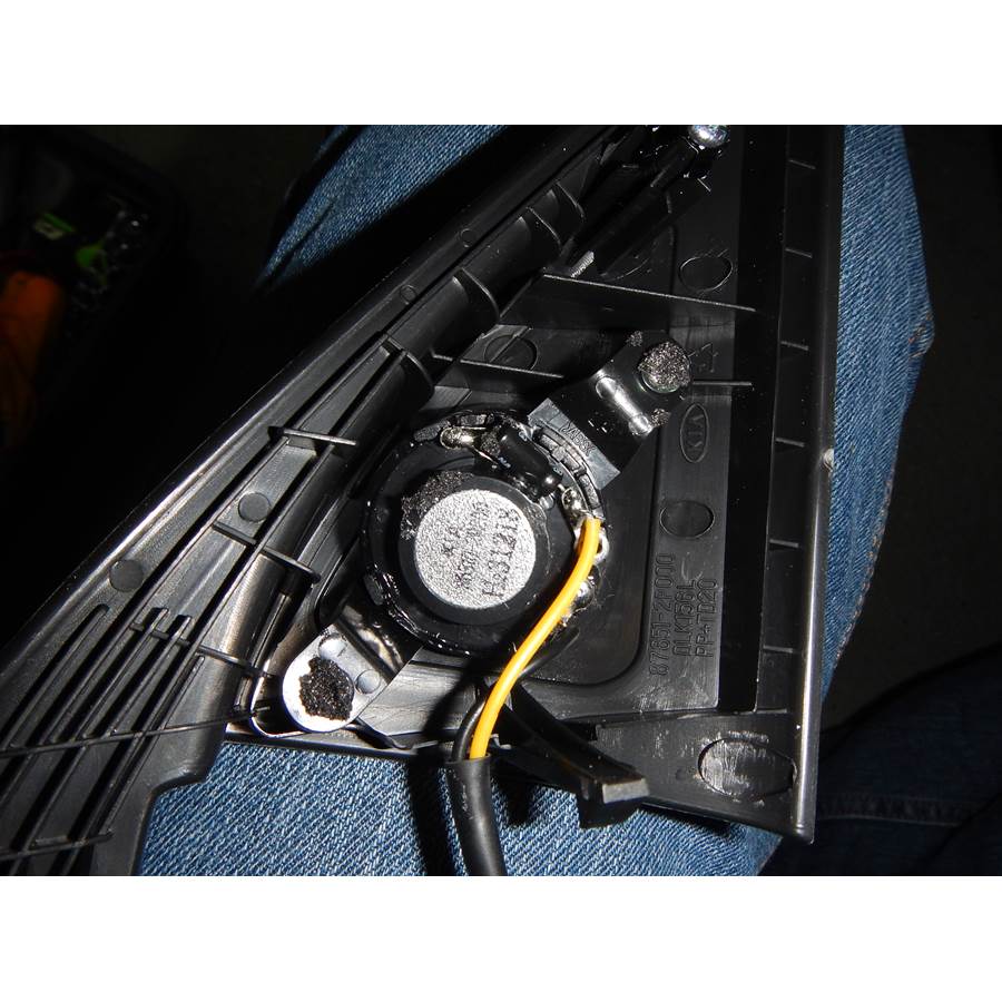 2015 Kia Sorento Front door tweeter