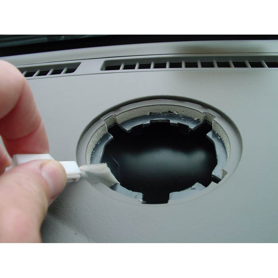 2002 Chrysler Sebring Center dash speaker removed