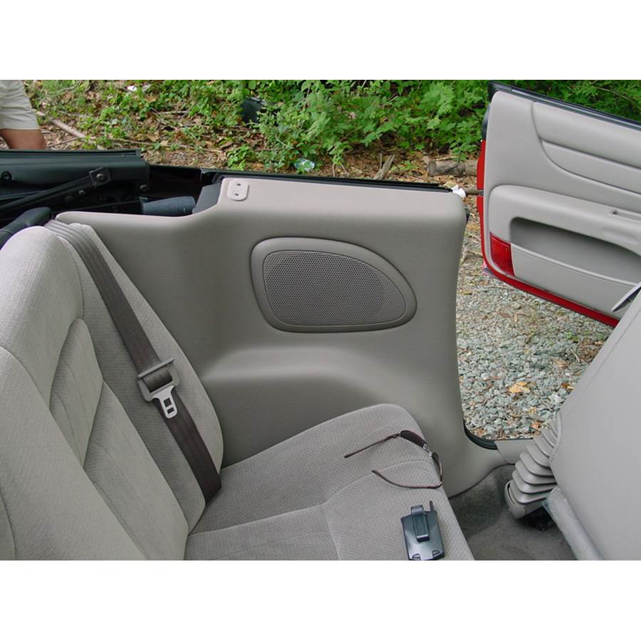 2002 Chrysler Sebring Mid-rear speaker location