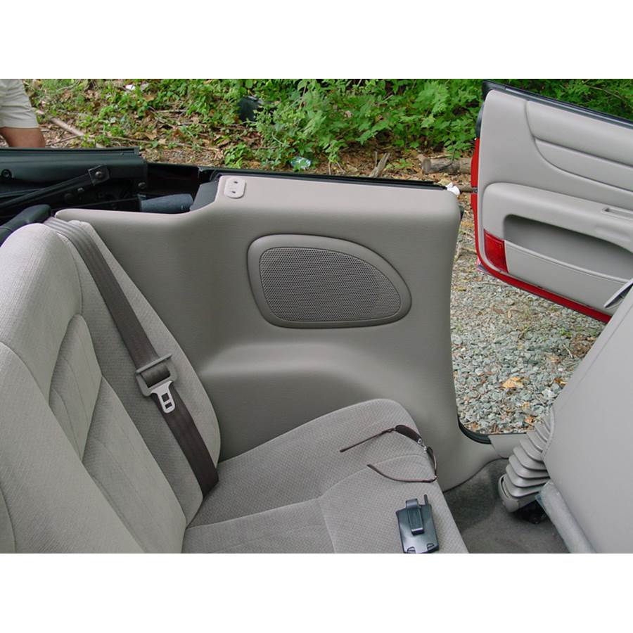 2003 Chrysler Sebring Mid-rear speaker location