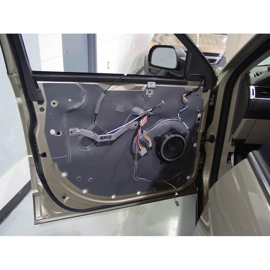 2007 Chrysler Pacifica Front door woofer