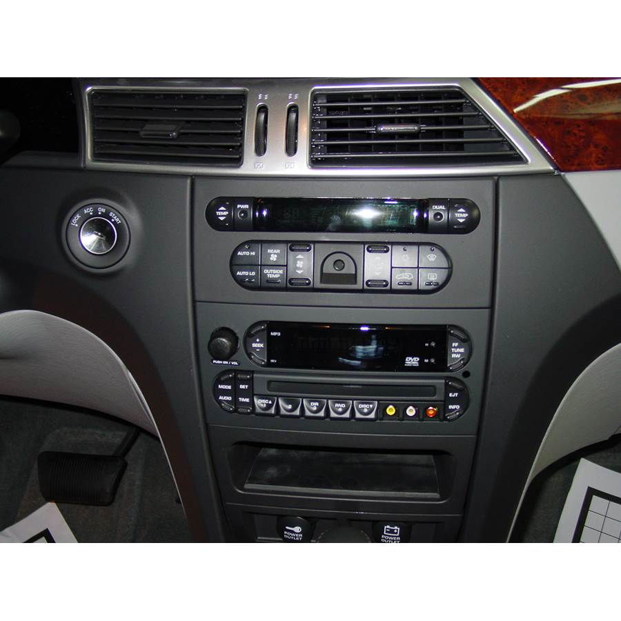 2008 Chrysler Pacifica Factory Radio