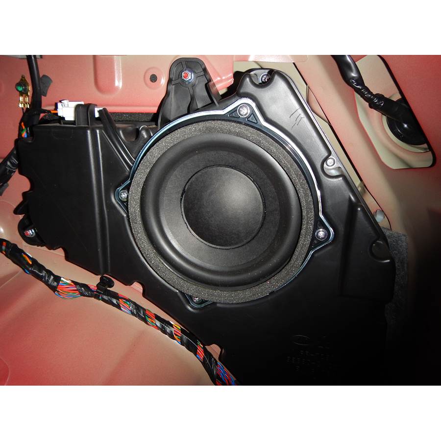 2011 Kia Sportage Far-rear side speaker