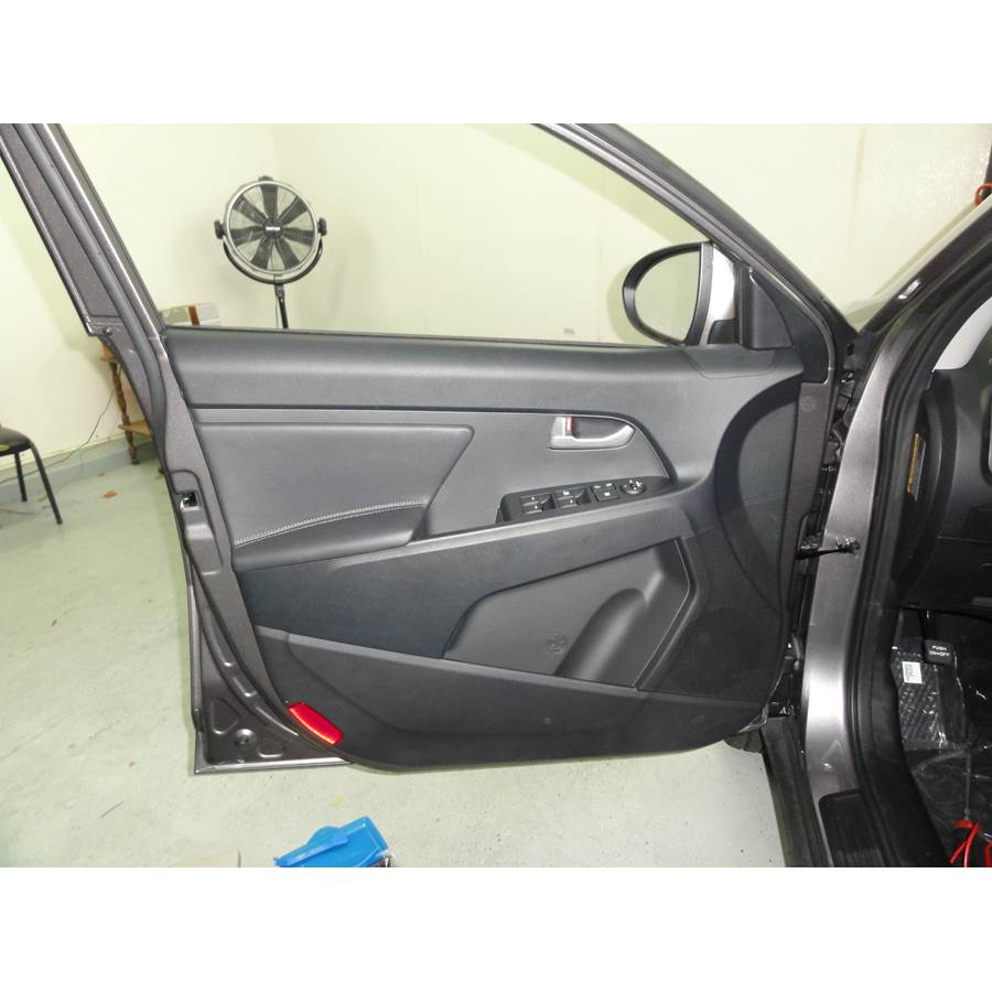 2014 Kia Sportage Front door speaker location