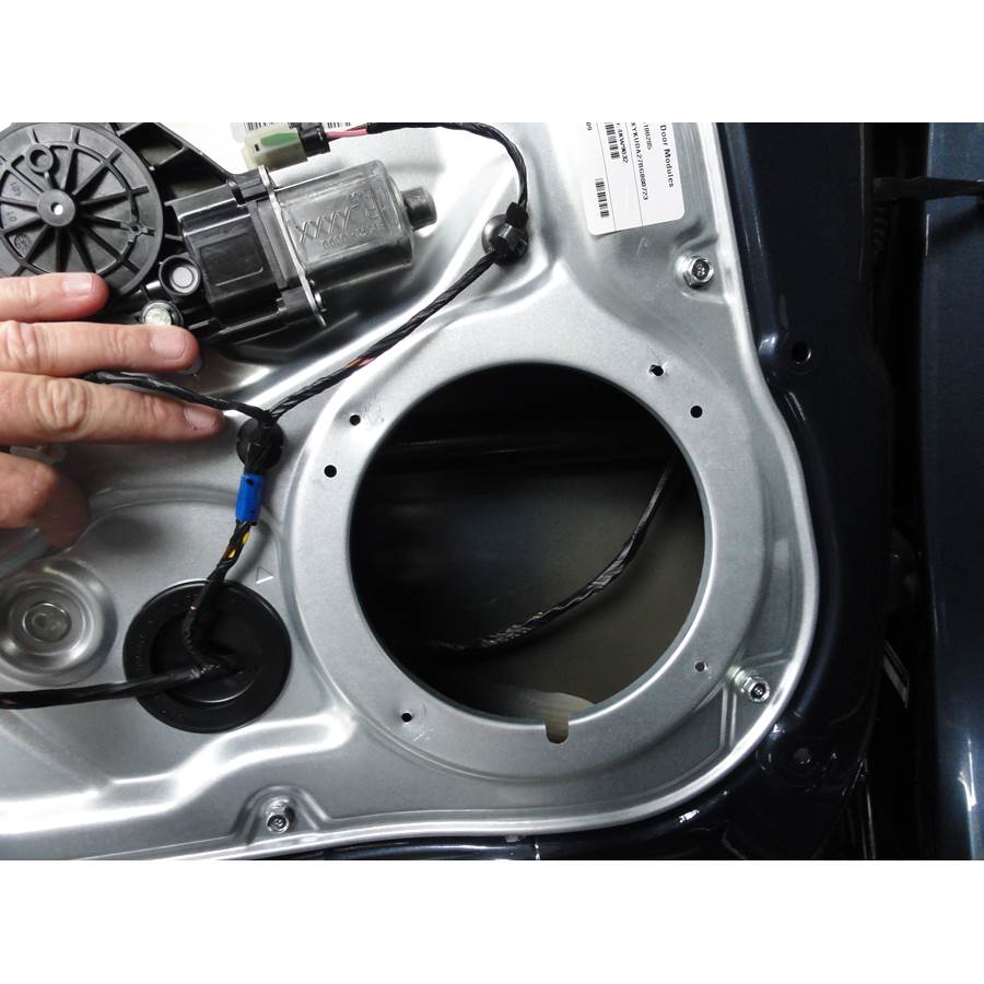 2012 Kia Sorento Rear door speaker removed