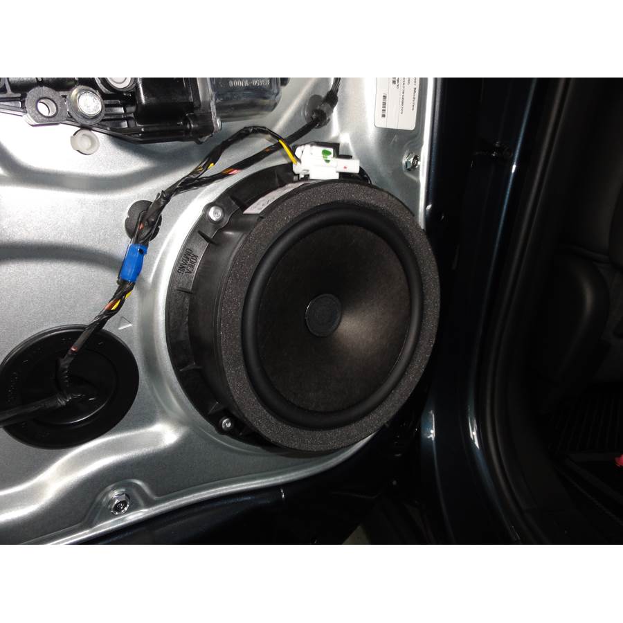 2013 Kia Sorento Rear door speaker