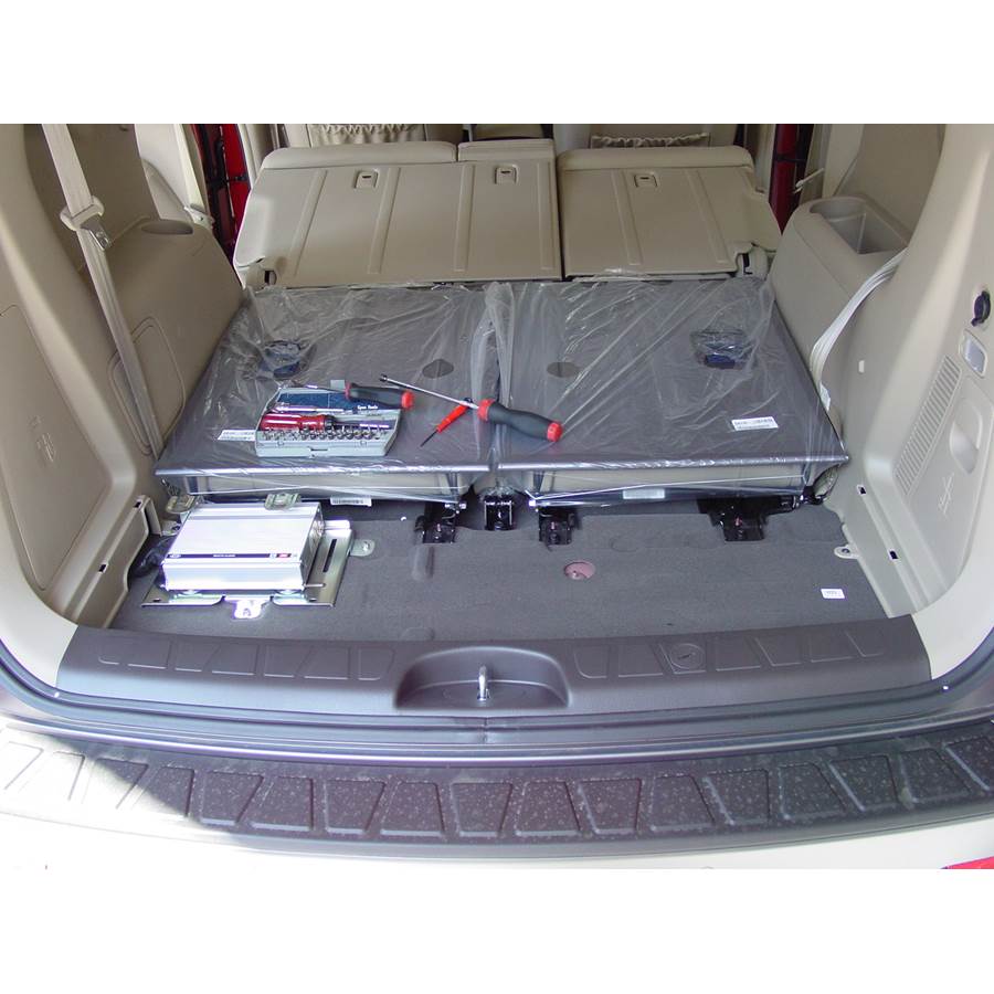 2009 Kia Borrego Factory amplifier
