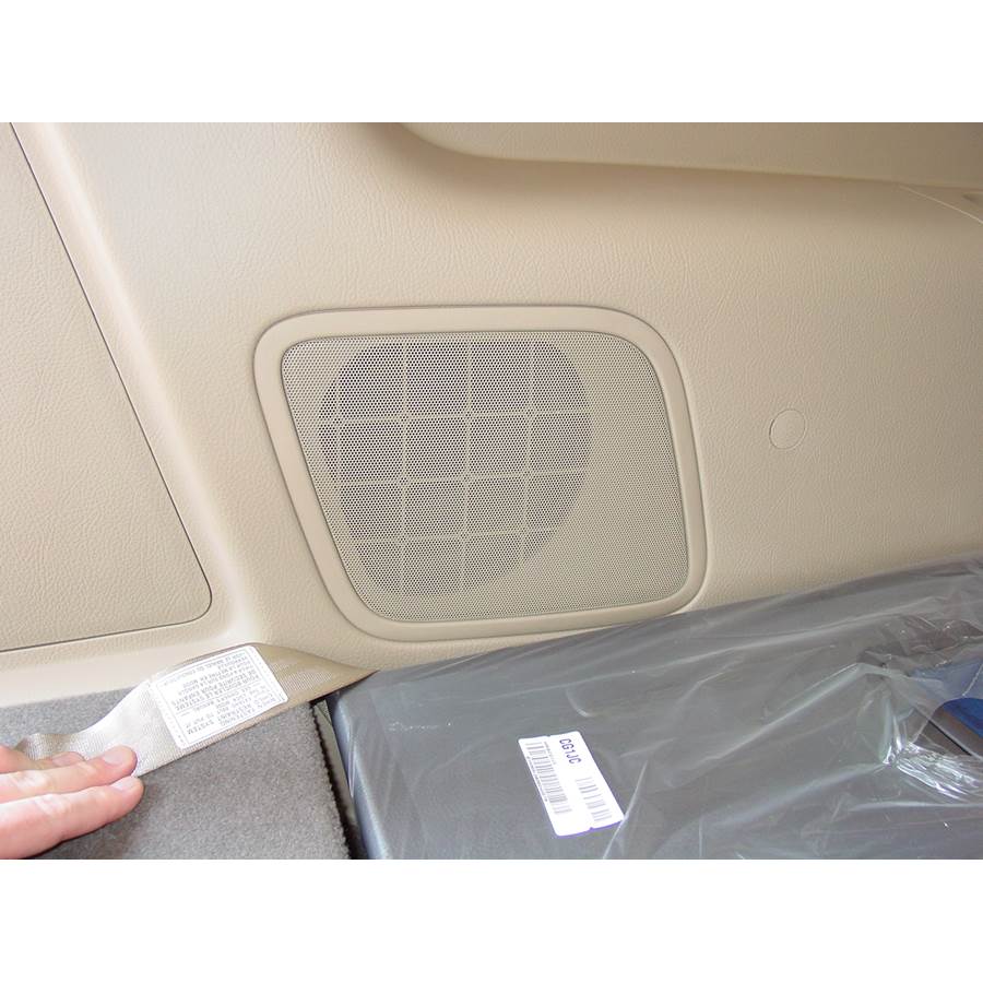 2009 Kia Borrego Far-rear side speaker location