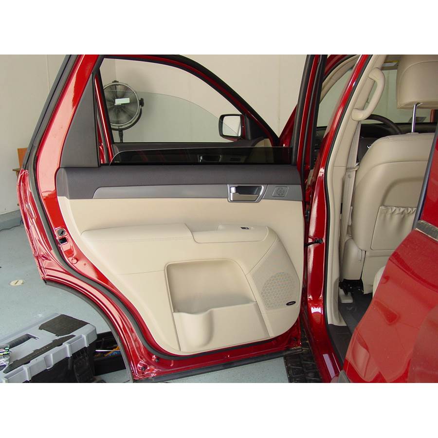 2009 Kia Borrego Rear door speaker location