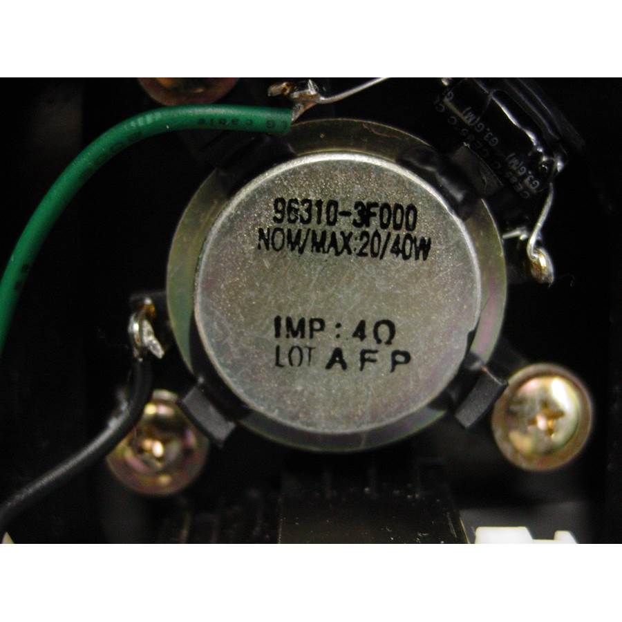 2006 Kia Amanti Front door tweeter