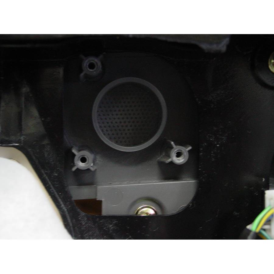 2009 Kia Amanti Front door tweeter removed