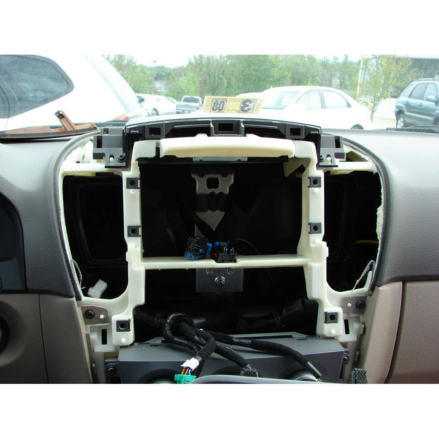 2009 Kia Sorento Factory radio removed