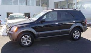 2003 Kia Sorento LX Exterior
