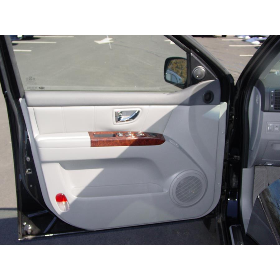 2009 Kia Sorento Front door speaker location