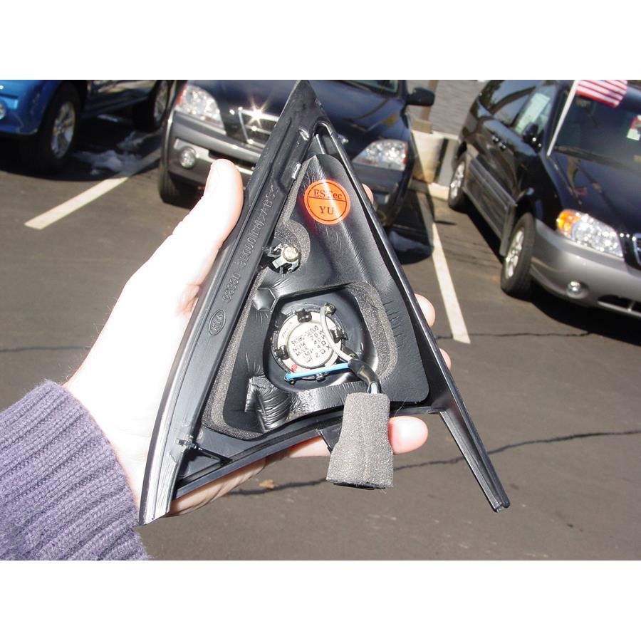 2009 Kia Sorento Front door tweeter