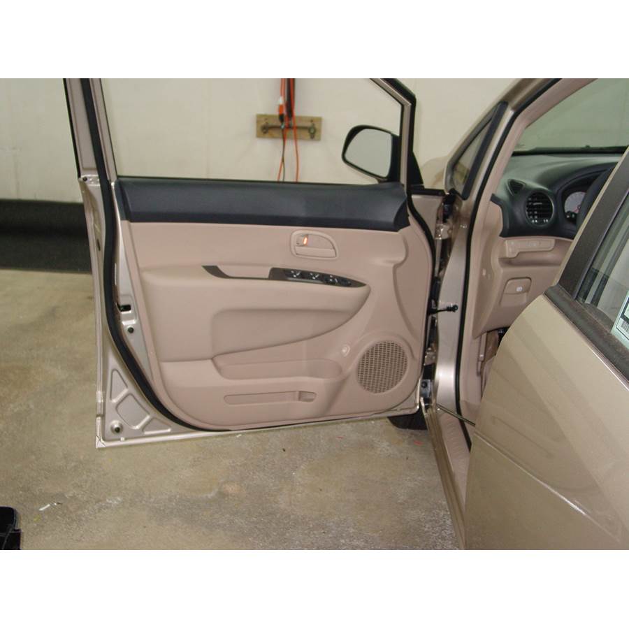 2007 Kia Rondo Front door speaker location