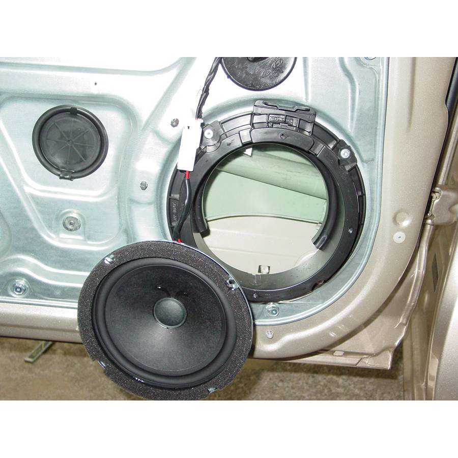 2007 Kia Rondo Rear door speaker removed