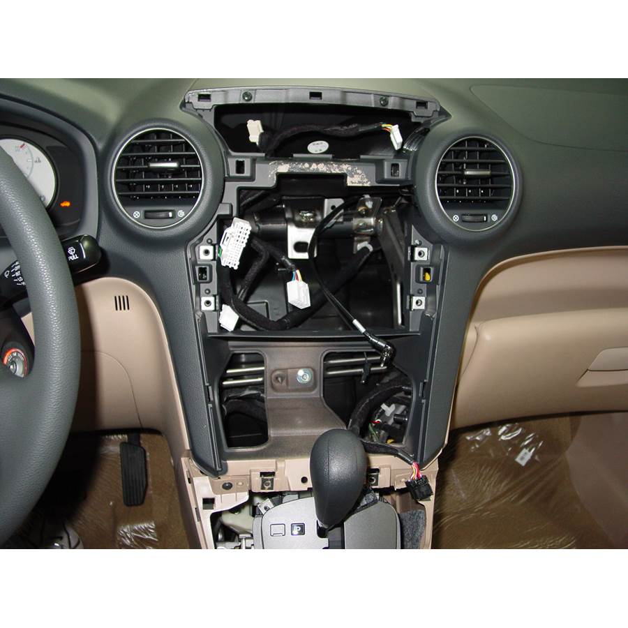 2008 Kia Rondo Factory radio removed