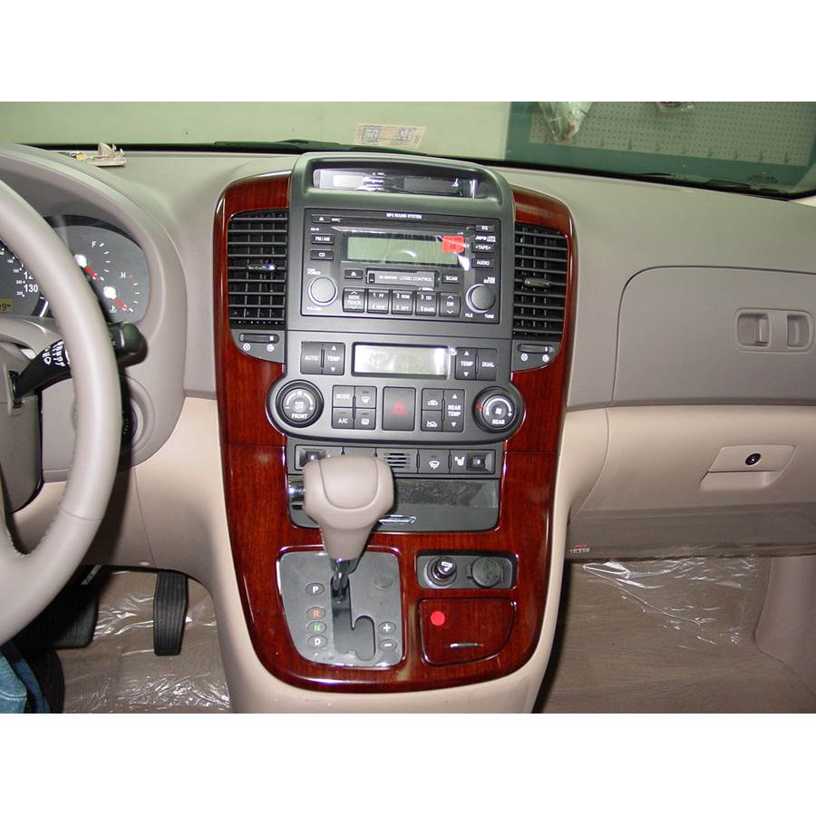 2009 Kia Sedona Factory Radio