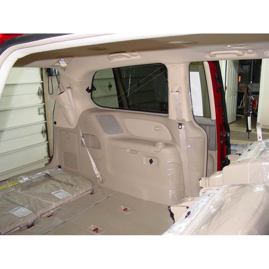 2012 Kia Sedona Mid-rear speaker location