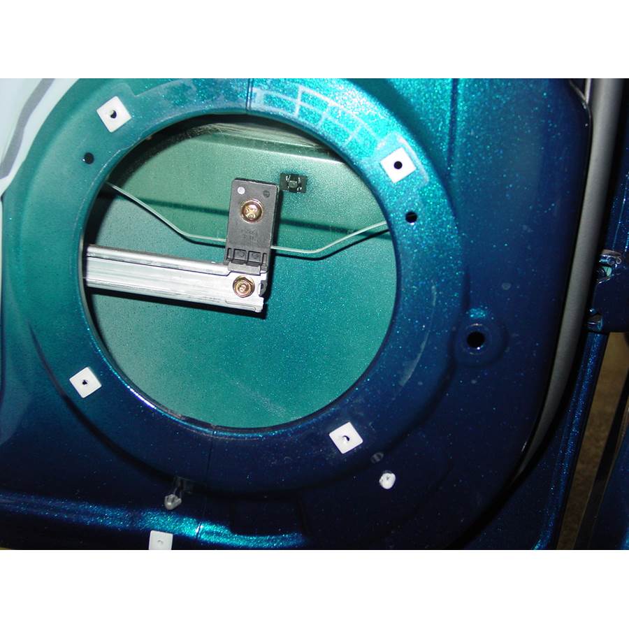 2009 Kia Optima Rear door speaker removed