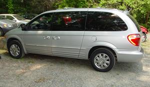 2003 Chrysler Town and Country Exterior