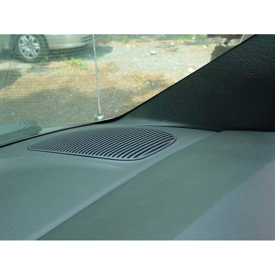 2002 Chrysler Voyager Dash speaker location