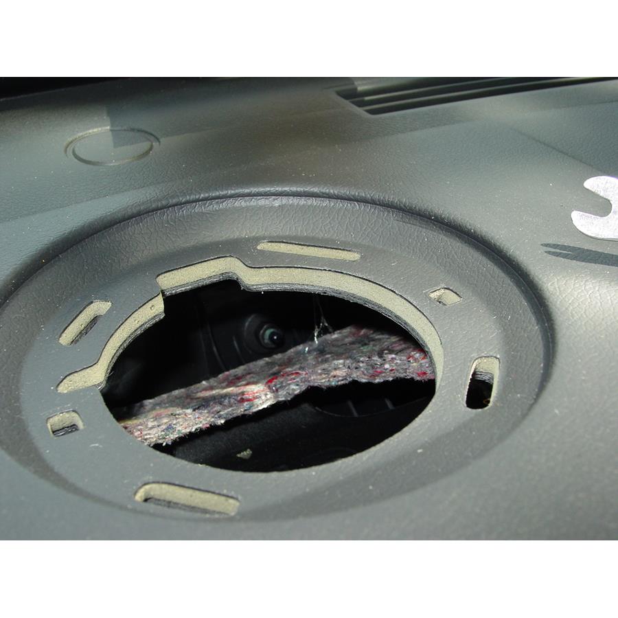 2007 Chrysler 300 Center dash speaker removed