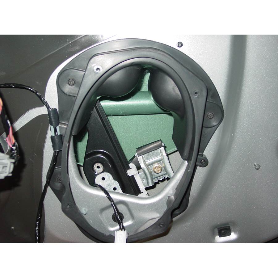 2010 Chrysler 300 Front door woofer removed