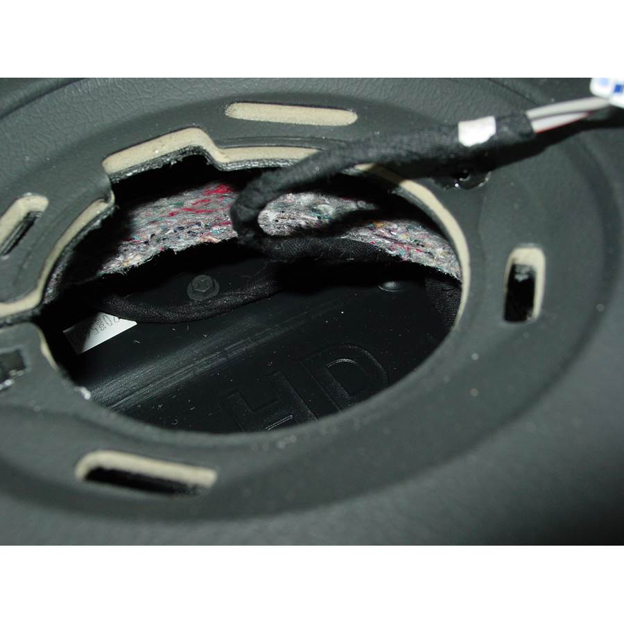 2010 Chrysler 300 Center dash speaker removed