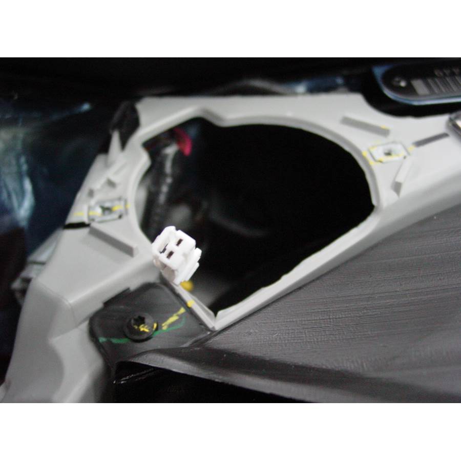 2007 Chrysler PT Cruiser Dash speaker removed