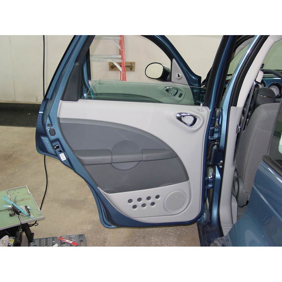 2007 Chrysler PT Cruiser Rear door speaker location
