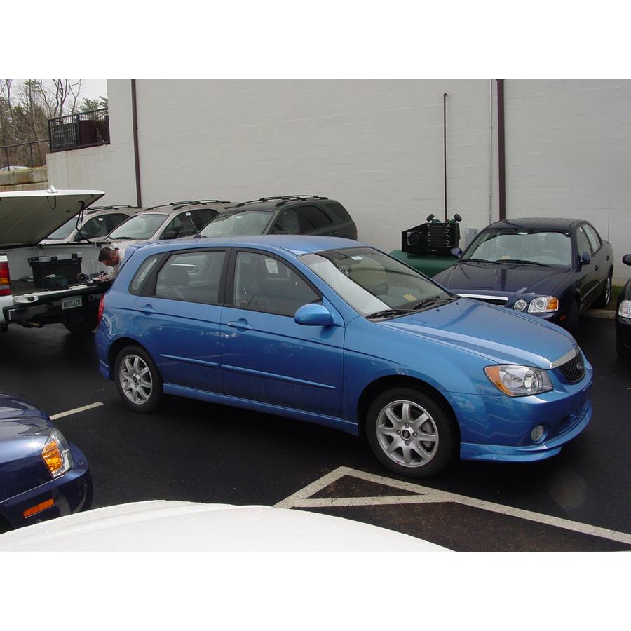 2005 Kia Spectra5 Exterior