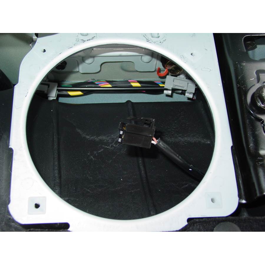 2008 Kia Spectra5 Side panel speaker removed