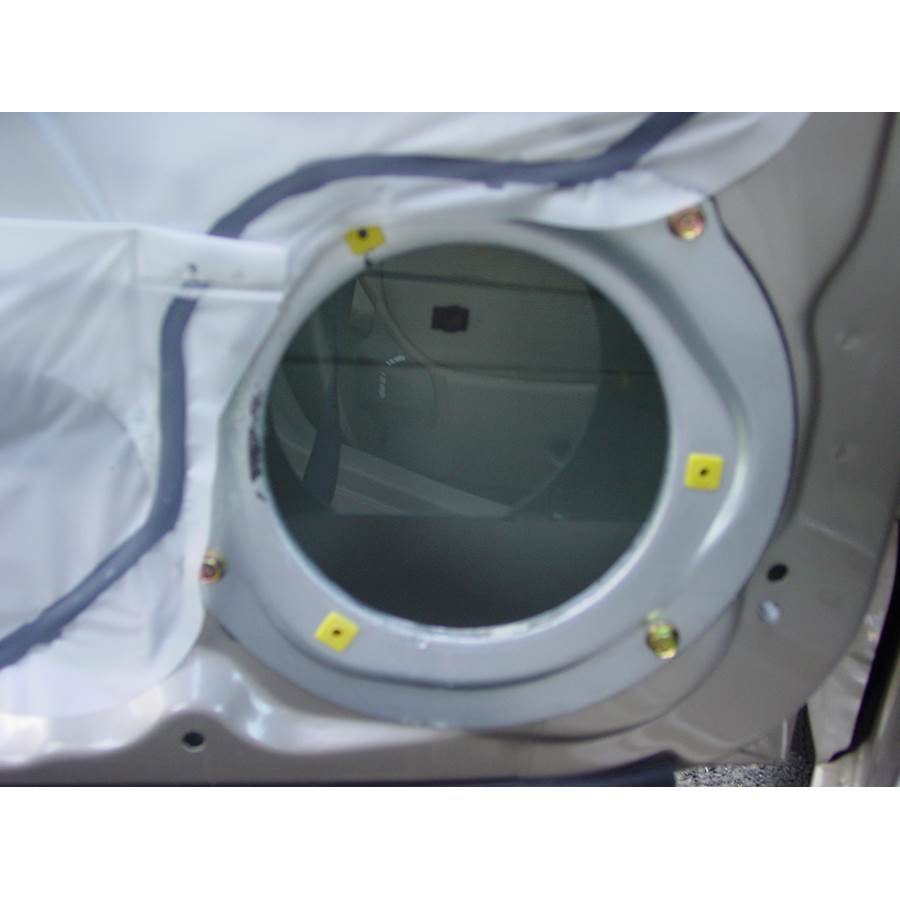 2008 Kia Spectra Front door woofer removed