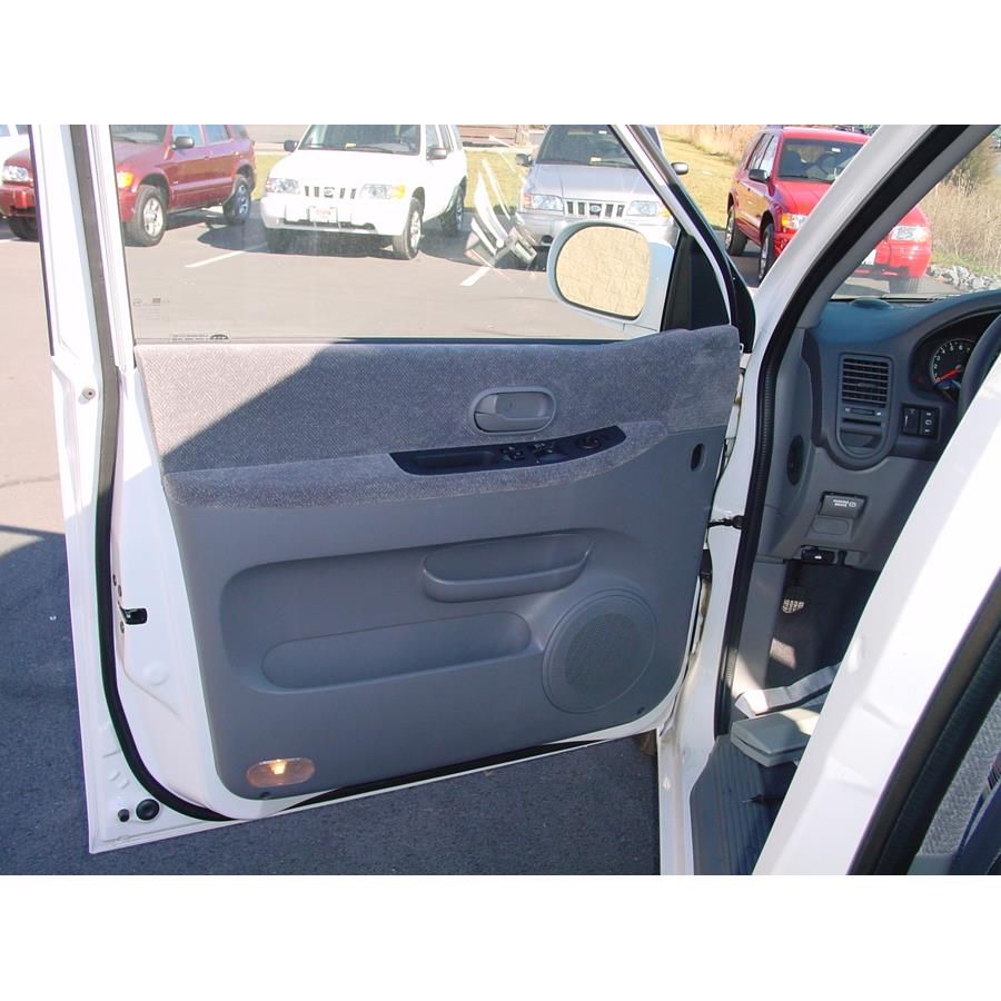 2004 Kia Sedona Front door speaker location
