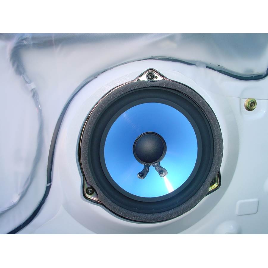 2004 Kia Sedona Front door speaker
