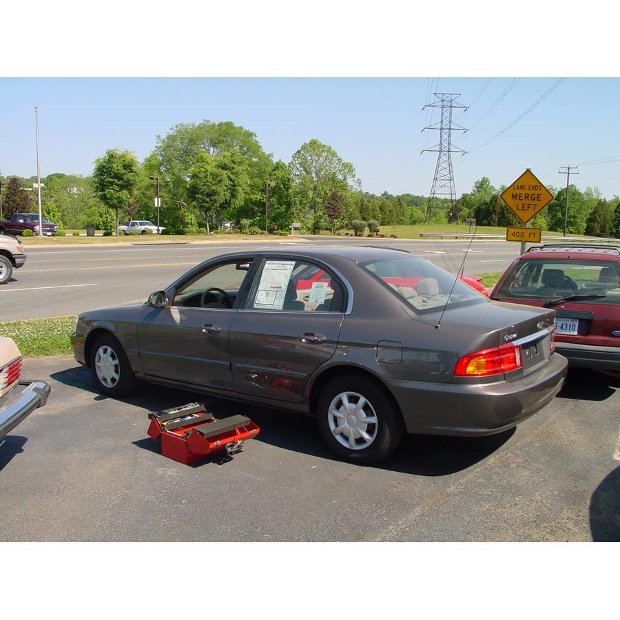2002 Kia Optima Exterior