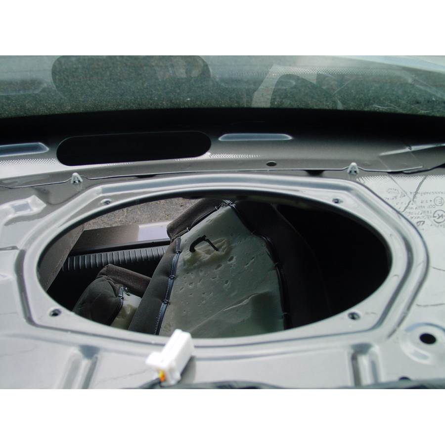 2001 Kia Optima Rear deck speaker removed